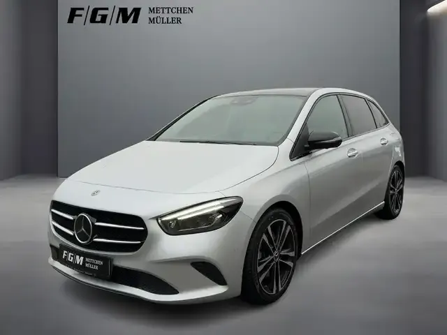 Mercedes-Benz B 220