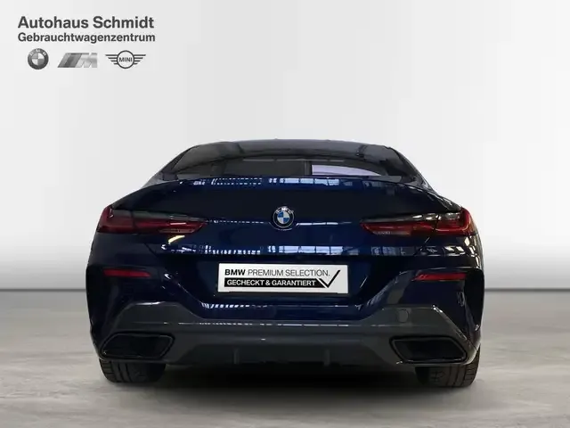BMW 840