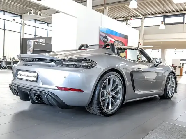 Porsche 718 Spyder
