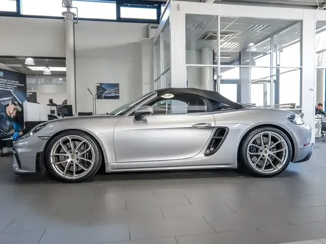 Porsche 718 Spyder