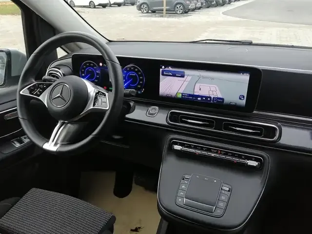 Mercedes-Benz EQV 300