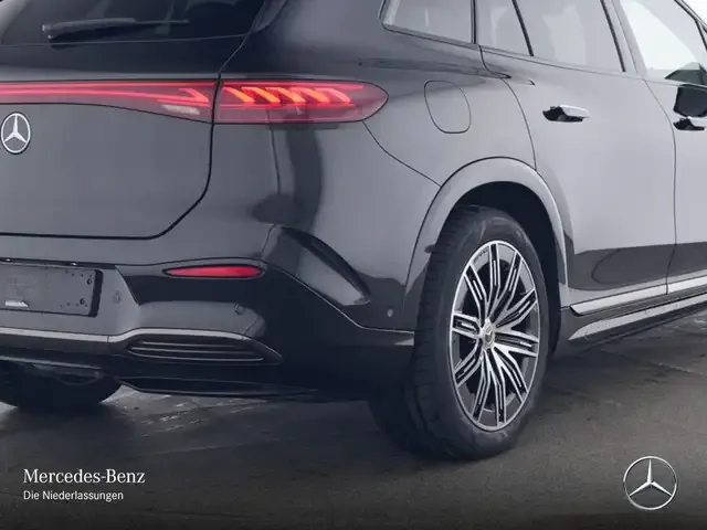 Mercedes-Benz EQS SUV