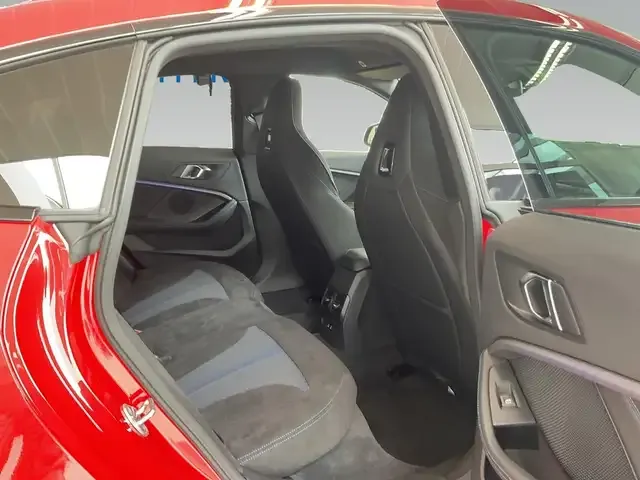 BMW 235