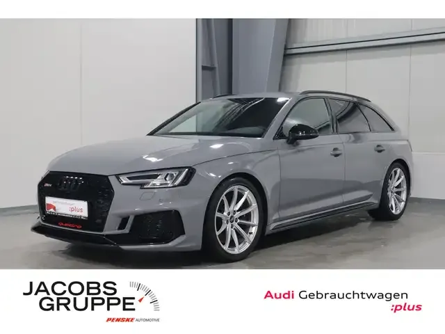 Audi RS4