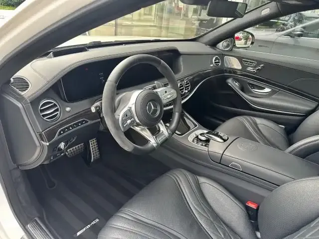 Mercedes-Benz S 63 AMG