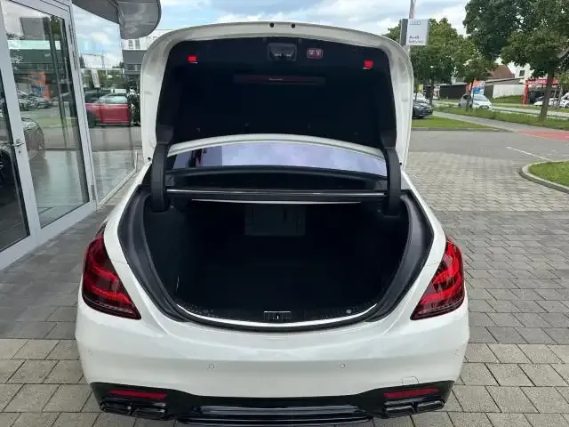 Mercedes-Benz S 63 AMG