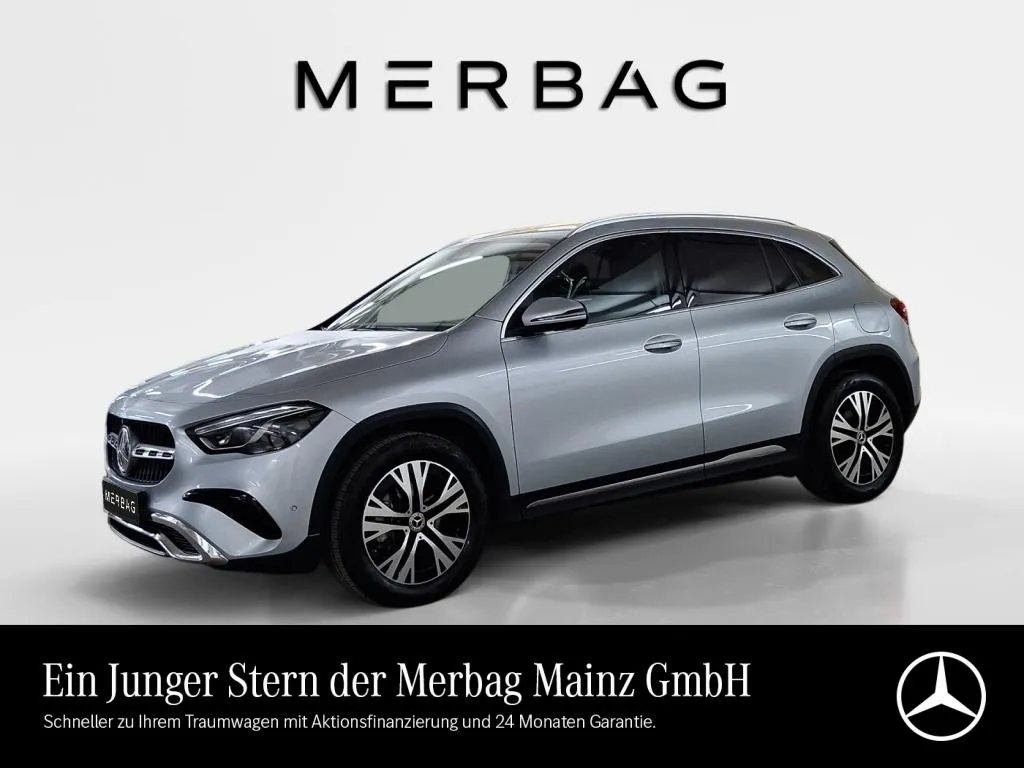Mercedes-Benz GLA 180