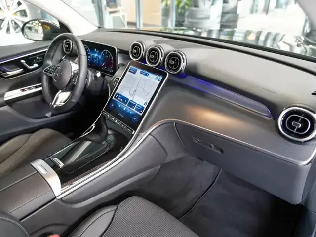 Mercedes-Benz GLC 220