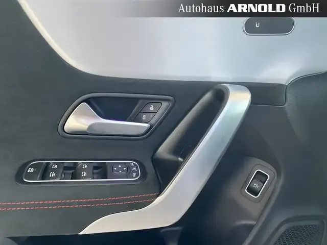 Mercedes-Benz CLA 35 AMG