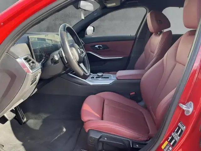 BMW 330