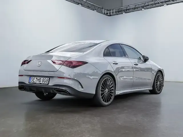 Mercedes-Benz CLA 200