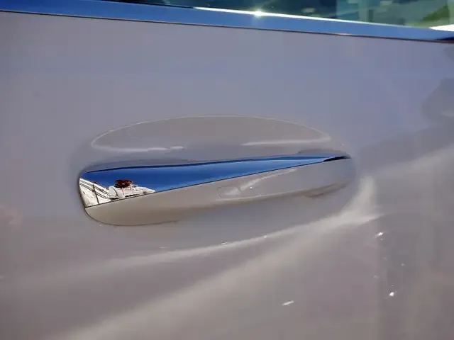 Mercedes-Benz EQB 300