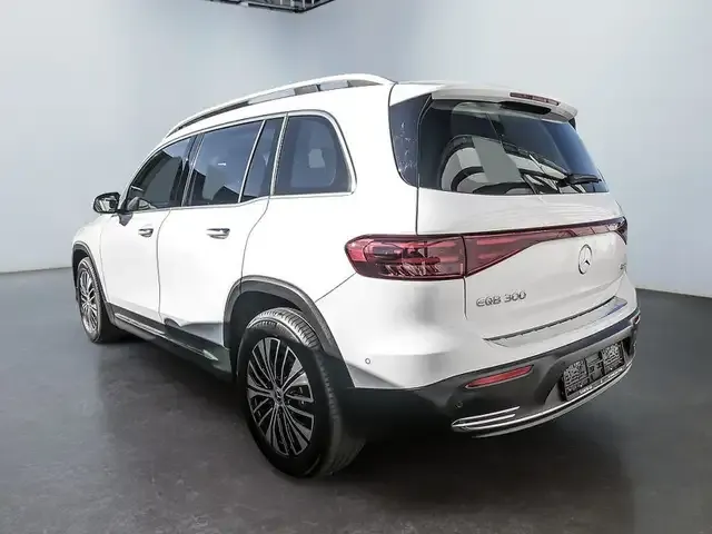 Mercedes-Benz EQB 300