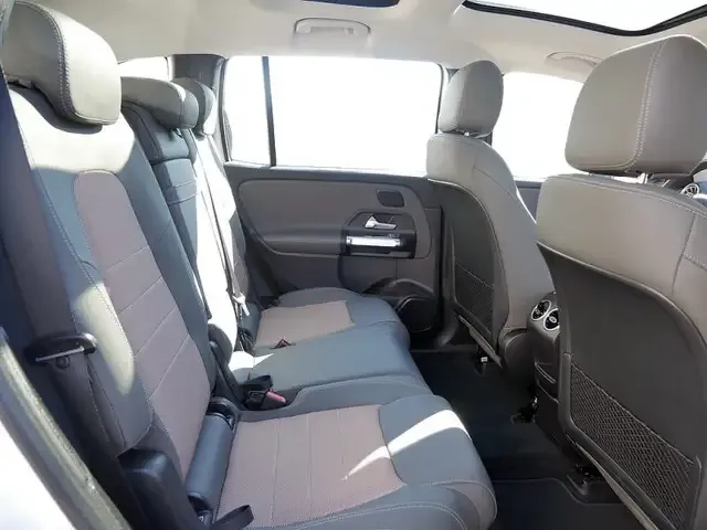 Mercedes-Benz EQB 300