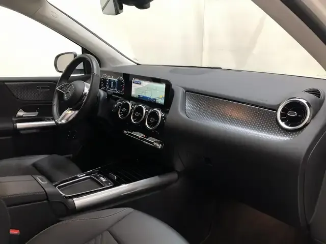 Mercedes-Benz B 250