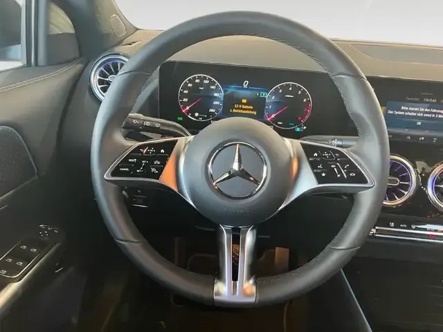 Mercedes-Benz GLA 180