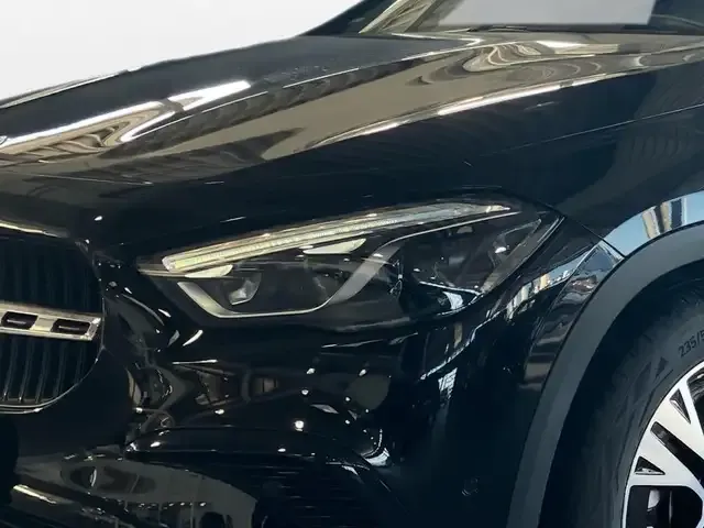 Mercedes-Benz GLA 180