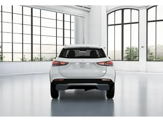 Mercedes-Benz GLA 220