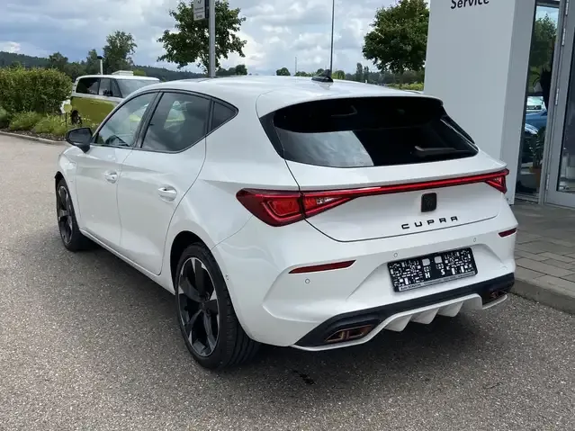 CUPRA Leon