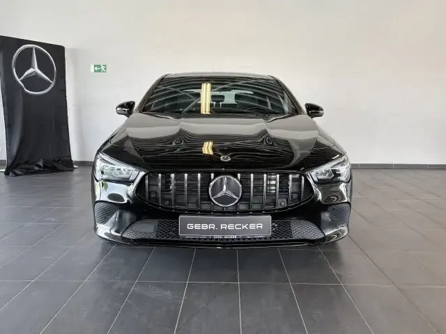 Mercedes-Benz CLA 180