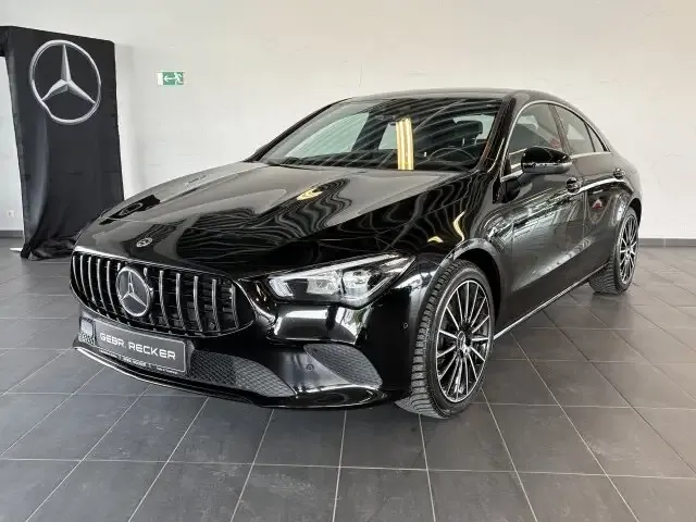 Mercedes-Benz CLA 180