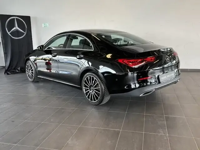 Mercedes-Benz CLA 180
