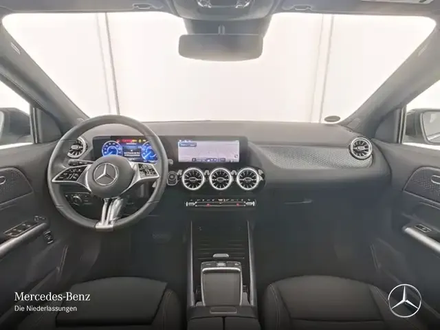 Mercedes-Benz EQA 300