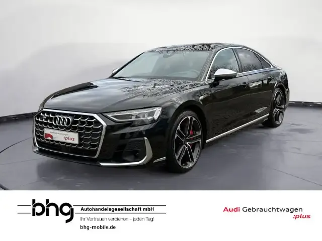 Audi S8