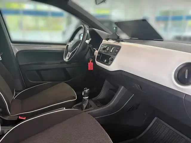 SEAT Mii