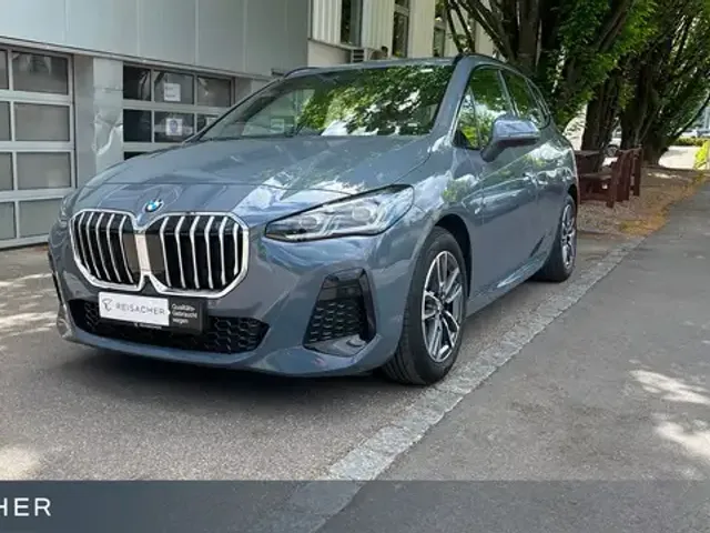 BMW 220