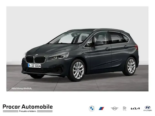 BMW 225