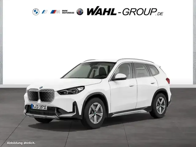 BMW iX1