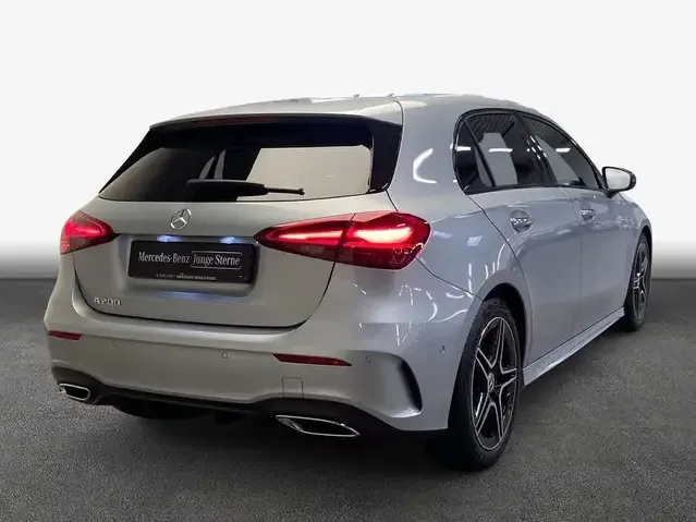 Mercedes-Benz A 200
