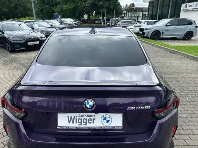 BMW 240