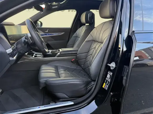 BMW 750