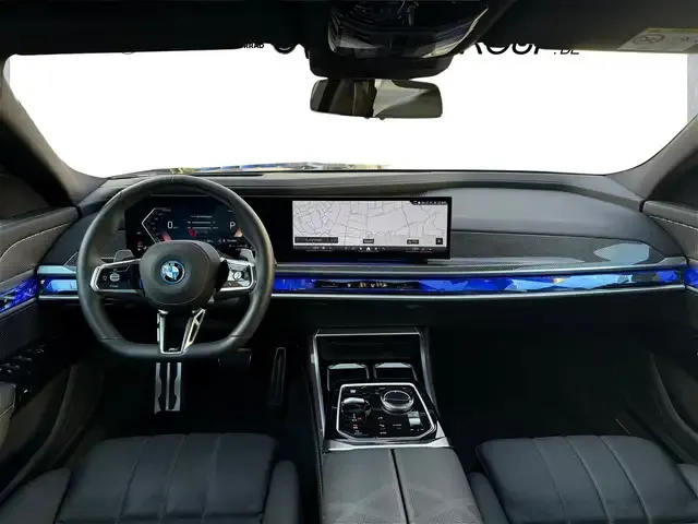 BMW 750