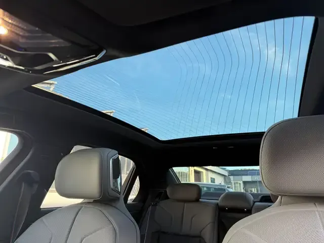 BMW 750