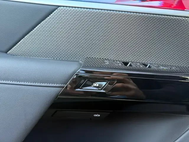 BMW 750