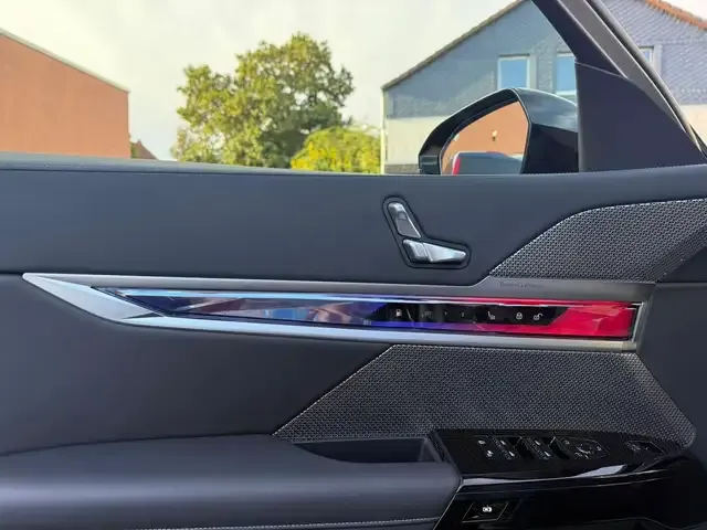 BMW 750