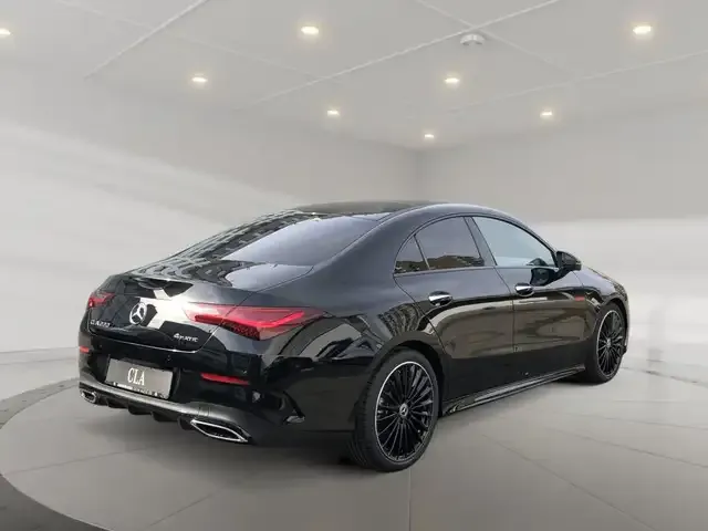 Mercedes-Benz CLA 220