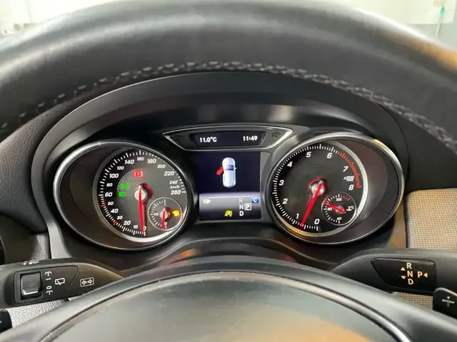 Mercedes-Benz GLA 180