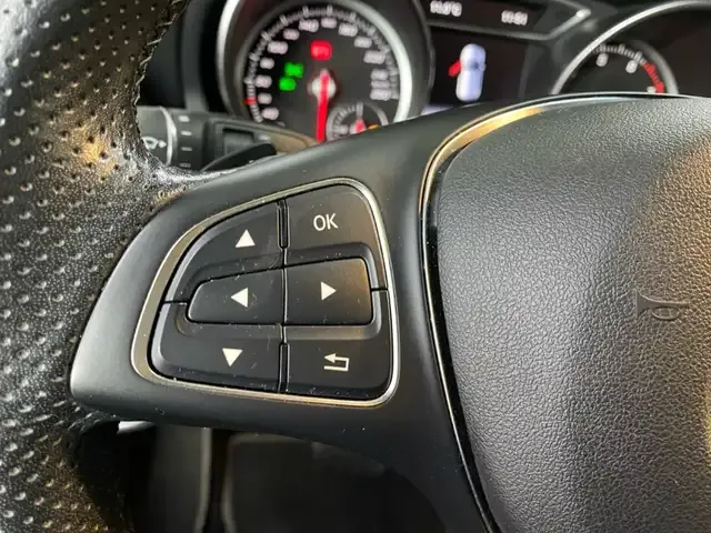 Mercedes-Benz GLA 180