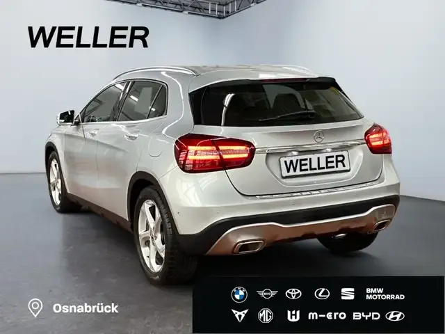 Mercedes-Benz GLA 180