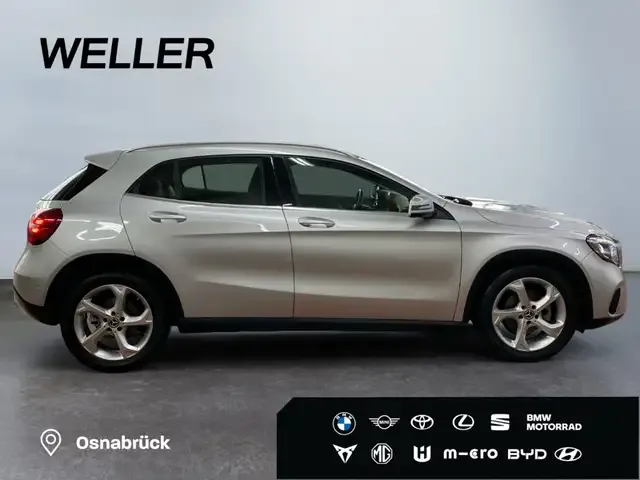 Mercedes-Benz GLA 180