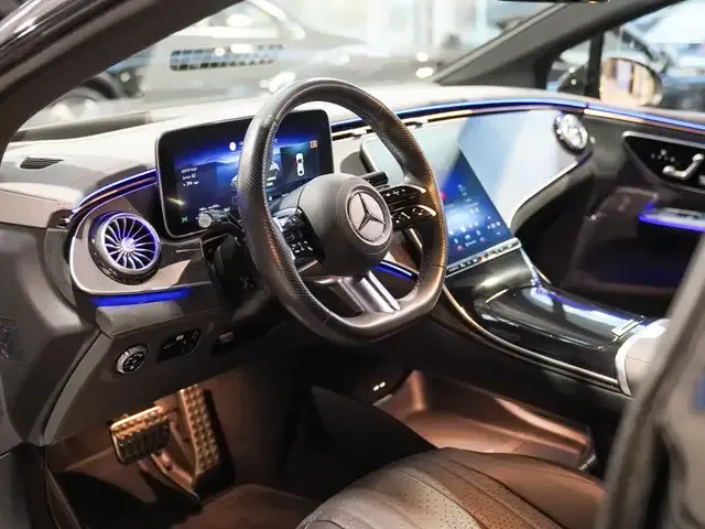 Mercedes-Benz EQE 350