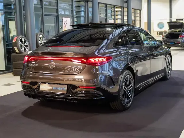 Mercedes-Benz EQE 350