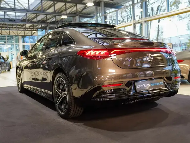 Mercedes-Benz EQE 350