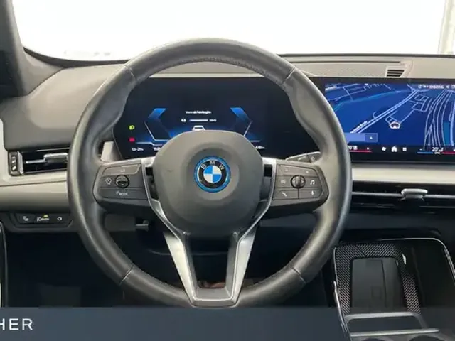 BMW iX1