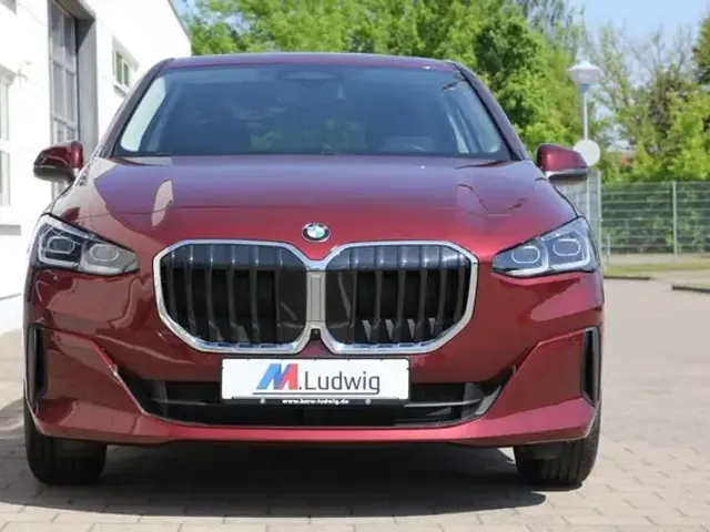 BMW 220