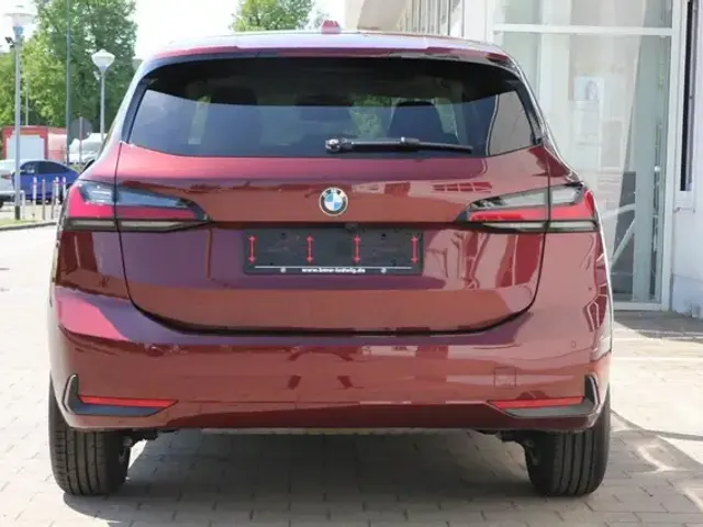 BMW 220
